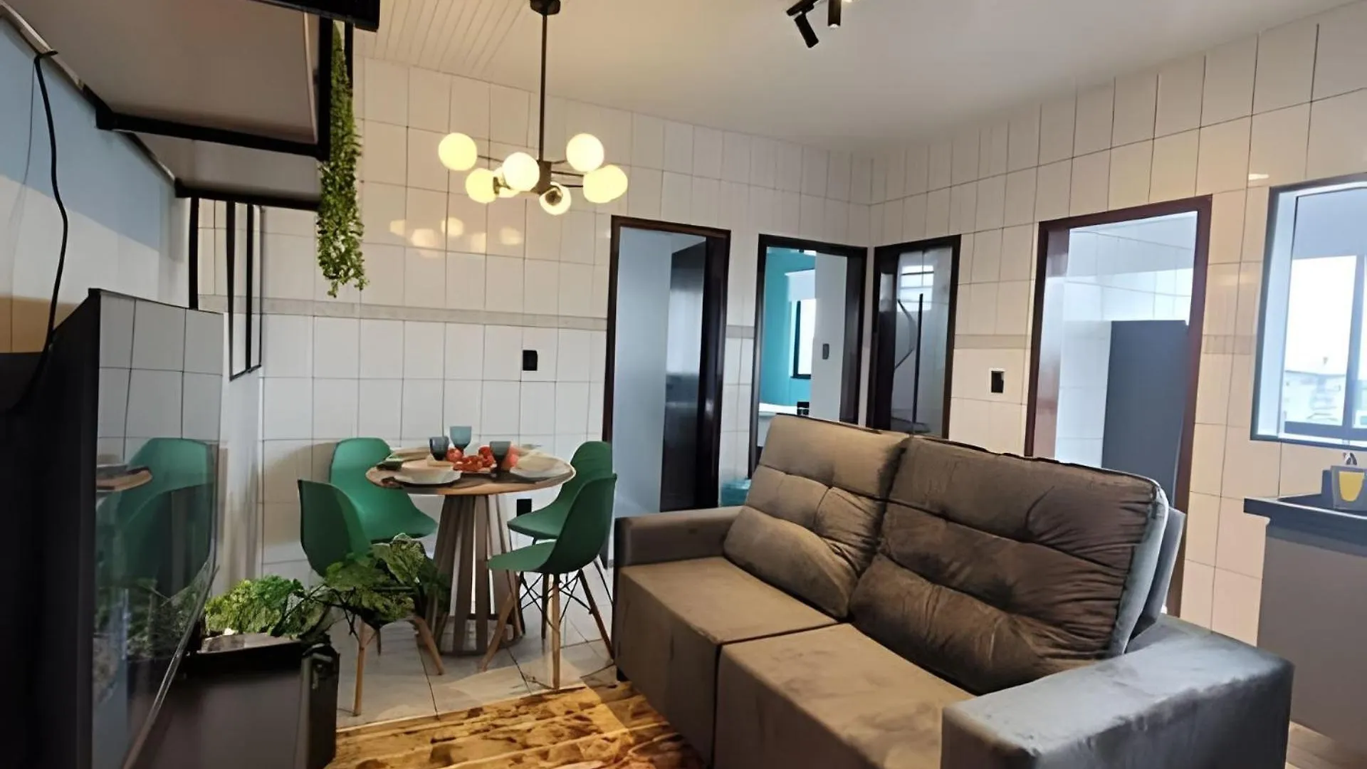 Ap102 - Apartamento Com Ac No Centro Sao Miguel d'Oeste Brasilien